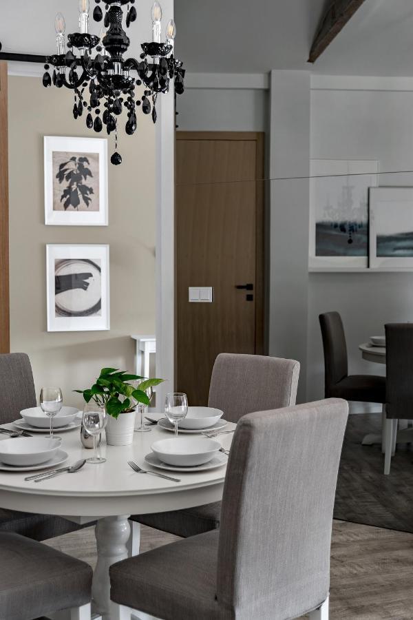 Harbor Apartments - Mikolowska カトヴィツェ エクステリア 写真
